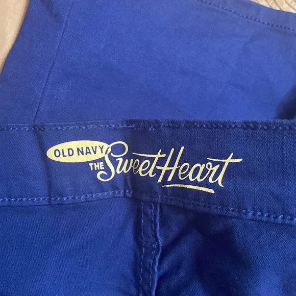 Blue Old Navy the Sweet Heart💙💙 jeans - Picture 2 of 4